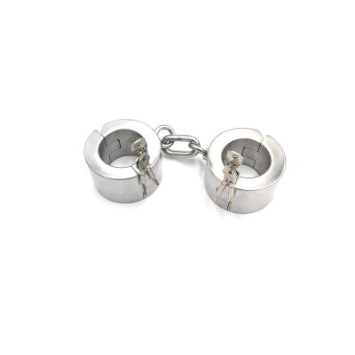 China Stainless Steel heavy stainless steel handcuffs men and women sm fun punishment for sale