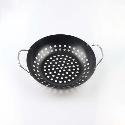 China Easily Cleaned Black Non Stick BBQ Liner Round Flying Pan With Double Handles for sale