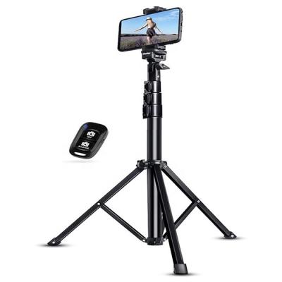 China Widely Compatible Extendable 1.3M Flexible Mobile Phone 51inch Selfie Stick Tripod Stand For iPhone for sale