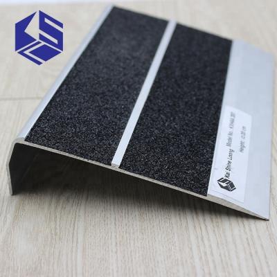 China Hotel Carborundum Stair Tread Anti-Slip Black L Shape Safety Metal Stair Nosing Strips for sale