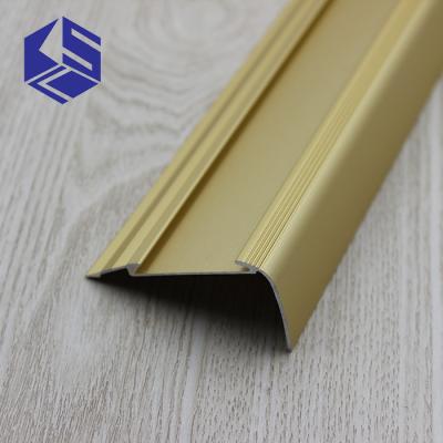 China Durable L Shape Hotel Stair Decorative Aluminum Anti-Slip Nosing Strip For Concrete Stairs for sale