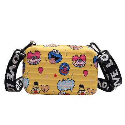 China 2021 Fashion Kids Handbags for Mini Girls Kids Bags Cartoon Personalized Trolley Case Handbags for sale