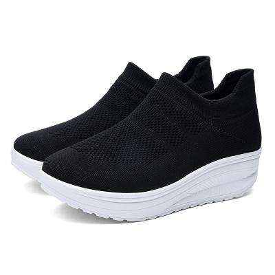 China CUSHIONING 2021 fashion sneakers casual shoes women shoes ladies wholesale coole comfortable women's sports shoes for sale