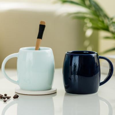 China Sustainable High Quality Modern White Black Ceramic Coffee Mug Milk Mug With Spoon for sale