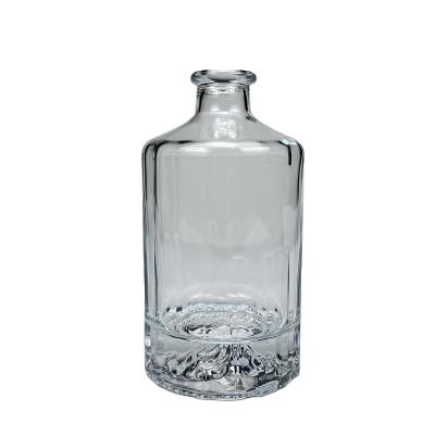 China Professional Manufacturer Crystal Material Portable Circular Brandy Bottle For Sale From Factory for sale