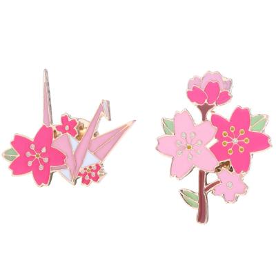 China Simple And Flexible Pink Cartoon Cherry Blossom Crane Fashion Paper Metal Memorial Badge Decoration Brooch Pin Gift For Girlfriend for sale