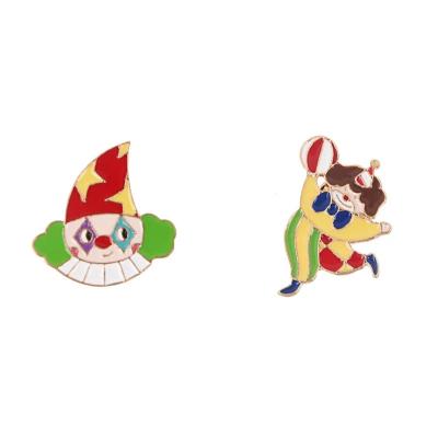 China European popular fashion cartoon brooch enamel pin clown retro simple creative party button atmosphere decoration and American alloy for sale