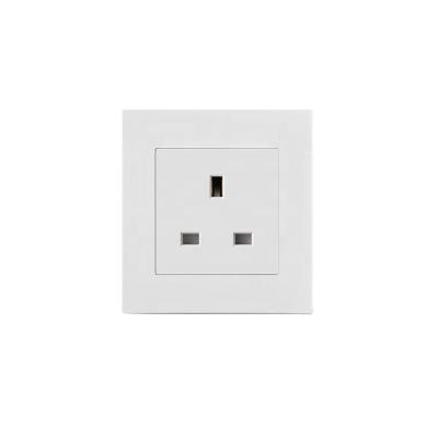 China AULMO UK STANDARD WHITE SAFE PC 13A HIGH STRENGTH FLAME RETARDANT SOCKET for sale