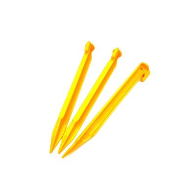 China outdoor yellow color plastic tent peg for garden for sale