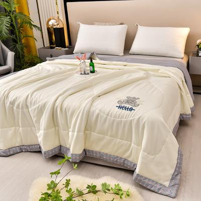 China Wholesale Bear Print Organic Cotton Summer Comforter Cartoon Soft Washed Cool Cool Thin Quilt Blanket New Soft Comfortable Washed for sale