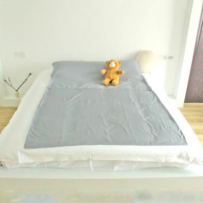 China 210*70CM custom light envelope type sleeping bag, soft and comfortable suitable for travel camping hotel for sale