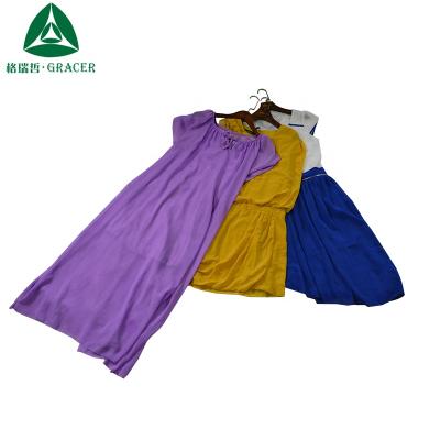 China Paper Wholesale Used Silk Women Dress High Quality Thrift Used Clothes for sale