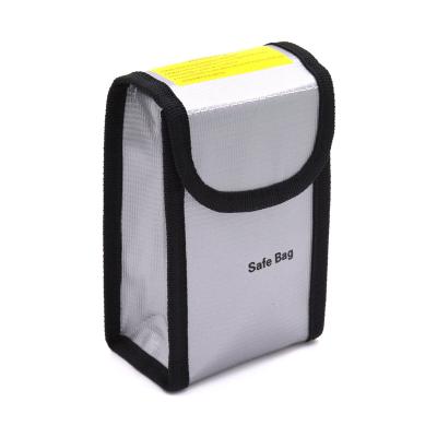 China 100% Fire Safty and Plain Water Resistant Silver Fire Resistant Battery Storage Bag Flame Retardant Bag 1000F for sale