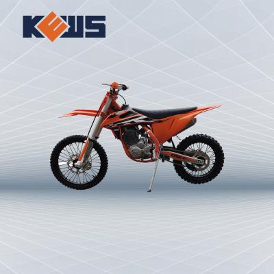 China 250 4 motor refrescado el aire más ligero del poder del movimiento de la bici cuatro de la suciedad del movimiento CB-F250 14kw en venta