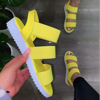 China 2021 Fashion Trend New Arrival Women's Slippers Seller Designer Slides Sandals Wholesale Elastic Outdoor Slide Flat Sandal for sale