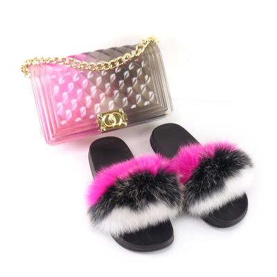 China Wholesale Price Sells 2021 High Quality Manufacturer New Woman Handbag Plush Slipper Set for sale