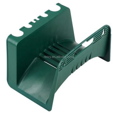 China Adjustable Plastic Garden Hose Hanger for sale