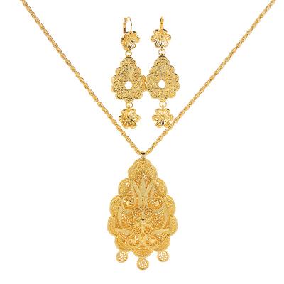 China Vintage African 18K Gold Plated Necklace Earrings Set Fashion Vintage Bridal Jewelry Set for sale