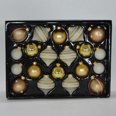 China Christmas decoration or gift hot sale christmas decoration glass ball glass crafts in color box decoration for sale