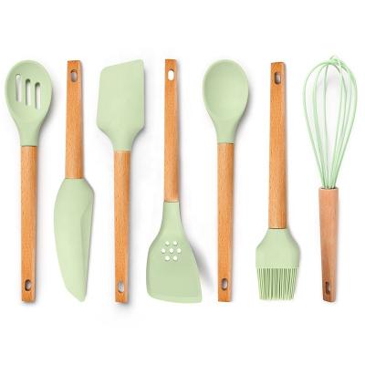 China Viable Home Kitchen Accessories Set 7Pcs Kitchen Silicone Cookware Set With Wooden Handle Cooking Kitchenware Set for sale