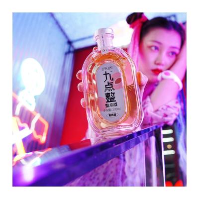 China 300ml*6 Fruit Wine Liquor Six Pack Liquid Light Yellow Peach Wine for sale