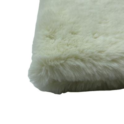 China Plush Fabric Super Soft Tear-Resistant Fur Roll To Make Warm Lining For Shoes In Yellow Color for sale