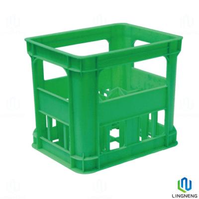 China Stackable Plastic Milk Bottle Crates , Rectangle Beer Bottle Plastic Crates With Handle for sale