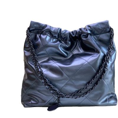 China Large Capacity 22 PORTABLE Purse Leather Women's Bag Chain Women's Handbag Fashion Luxury Tempera Tempera Blue Color Magic Blue Cow for sale