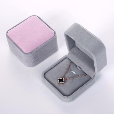 China Custom Velvet Velvet With Logo Necklace Pink White Pendant Jewelry Gift Packaging Box for sale