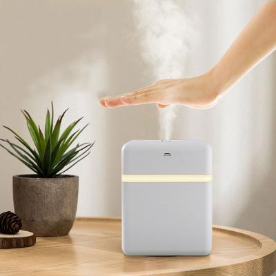 China New 600ml modern multifunctional smart humidifier, automatic sensor alcohol sprayer for sale