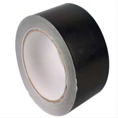 Cina 8011 spessore di Matte Black Aluminum Foil Roll 0.3mm per il materiale di isolamento in vendita