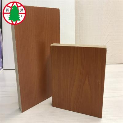 China Modern China Scooping MDF Wood Grain MDF Board Melamine MDF Board for sale