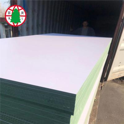 China MDF 2 Sides MDF Green Melamine MDF HMR Moisture Proof MDF Water Resitant Fiberboard for sale