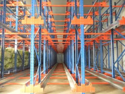 Китай Ral Color Shuttle Racking Коррозионная защита Система подъемника поддонов продается