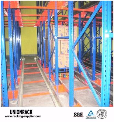 China Muti Layer Radio Pallet Shuttle 1500KG Shuttle Racking System Customized for sale