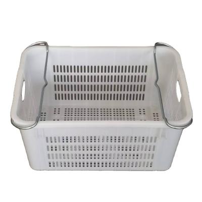 China Mesh Vented Store Recommended Color Customizable Stackable Plastic Crate With Metal Handles for sale