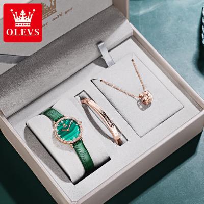 China Luxury Green Water Resistant OLEVS Small Watch For Women Ultrathin Ladies Synchronize Quartz Waterproof Wristwatch Strap Gifts Set Montre femme for sale