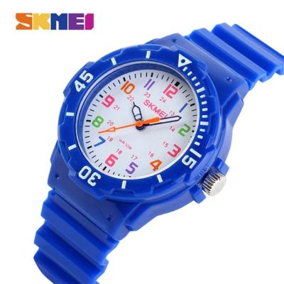 China Fashion Waterproof Trend SKMEI 1043 Kids Casual Gift Watches Quartz Waterproof Wristwatches Children Synchronize Boys Hours Female Students Watch for sale