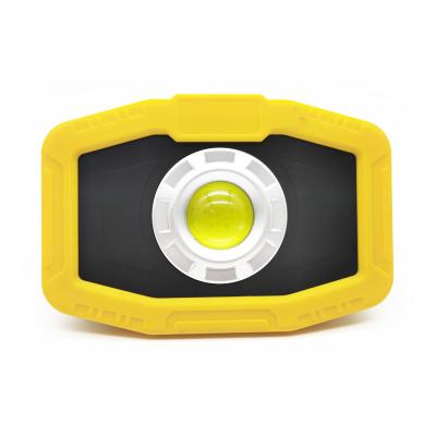 China Magnet Dry Battery Flood Light for Outdoor Emergency Portable Handle COB Work Light for sale