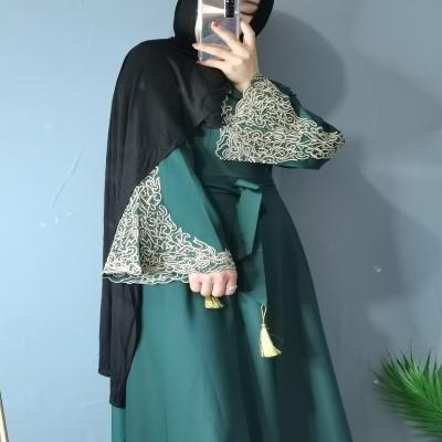 China Turkey Leisure Fashion Hot Muslim Women Big Selling Sleeves Embroidered Rhinestone Abaya Long Robe Hot Dress With Belt for sale