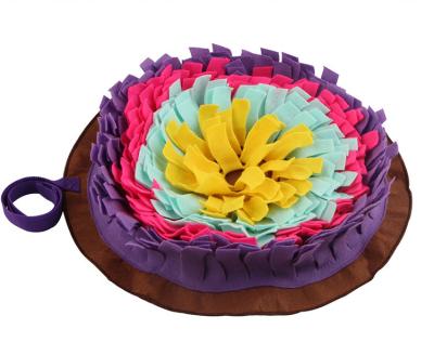 China Slow Viable Dog Treat Feeder Loving Mat Dog Pet Snuffle Feeding Mat for sale