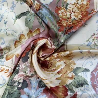 中国 16mm pure natural mulberr crepe satin silk fabric 16mm wholesale anti-static printed silk fabric 100 販売のため