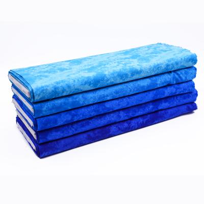 China Wholesale Supply High Quality Chinese Blue Theme Shrink-Resistant Halo Dyed Fabric To Pattern Quilting Cotton Fabric For Craft And Quilting for sale