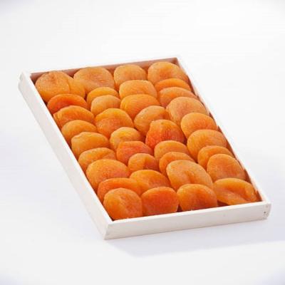 China Lowest Sell Nutritious Organic Delicious Dried Apricots Snacks for sale