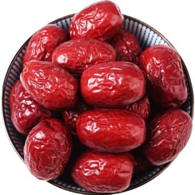 China Whole snack sale of large quantities of high quality organic dried fruit dried dates for sale