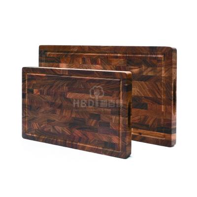 China Disposable Super Walnut Wood Cutting Board for Kitchen Set of 2 Choppers with Juice Drip for sale