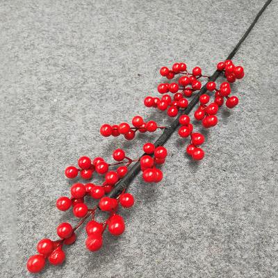 China Berry Simulation Single Small Red Holly For New Year's Eve Christmas Decoration durable red simulation manual for sale