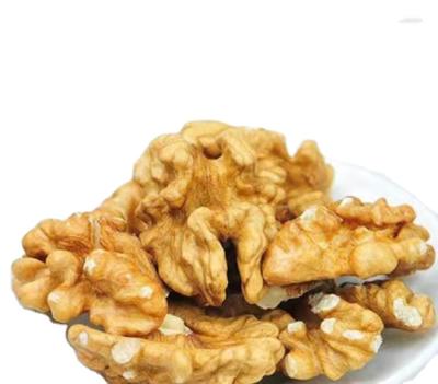 China New Xinjiang Walnut Kernels 2021 Cultivation Halves Raw Walnut Kernel Wholesale Dry for sale