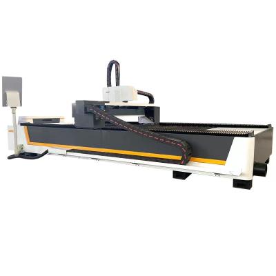 China Cheap and good products of Raycus max 1500W fiber laser cutting machine iron metal water-cooled C steel plate cutting machine for sale