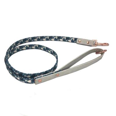 China Factory Wholesale Custom Hot Sale Padded Rose Logo Metal Buckle Dog Leash for sale